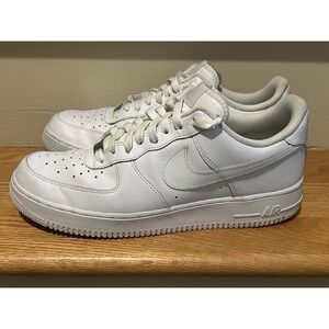 Nike Air Force 1 07' Sneakers Mens 11 Low Triple White Timeless Shoe